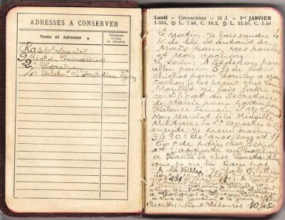Agenda du Lilet 1923 <p>— Lundi 1er JANVIER. Le matin : Je fais moudre 4 kg de blé et autant de maïs pour mes poules et mon cochon. Le soir : A Séderon pour aller pour 5 F de pois chiches pour donner à mon cochon. Je les prends chez Louis Moullet. Je fais faire un certificat au Secrétaire de Mairie pour partir pour Valence demain. Il me remet mon mandat de la Médaille Militaire du 2° semestre le 22 Ensuite : je prend pour 3 F 90 c de gros son et 1 F 60 c de pain chez Espieu et j'apporte un hachoir à viande de Chez Constantin que je ne lui paye pas. A la veillée : Je fais 6 lettres dont A M. Mathé rue Championnet 231 à Paris (18°), A Cérès 55 boulev. des Brotteaux à Lyon A Gaufrès Jezouin Vergèze (Gard) A Lyon Gendarme Lumière (Vaucluse) A Torgues à Izieux (Loire) et A Lucien Gouchan à La Grive (Isère). — Recettes : Néant. Dépenses : 10 F 50</p>© Essaillon